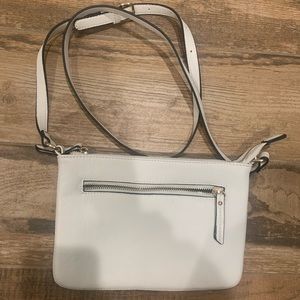 Crossbody bag (EUC)